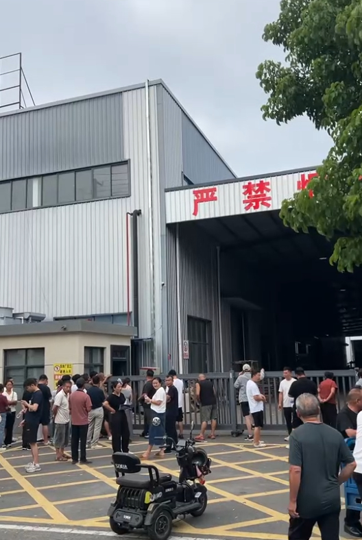 30多吨价值超百万黑胡椒存安徽一冷库一年多“失踪”，警方介入，冷库回应：该赔会赔